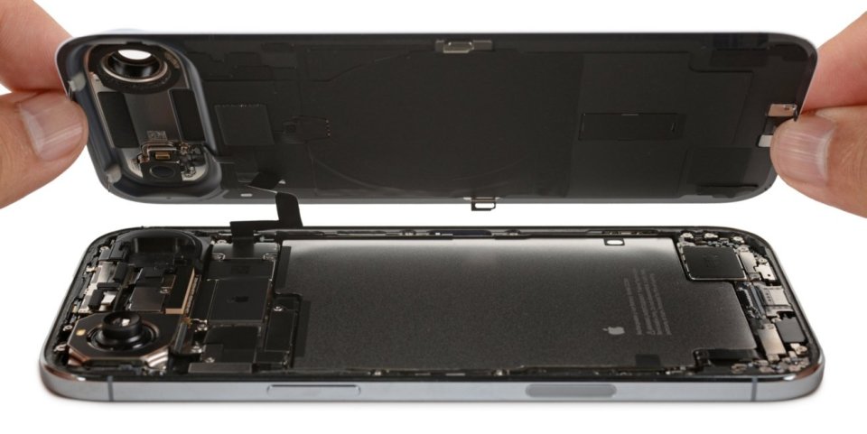 iFixit拆解iPhone Air,揭示蘋果如何通過結(jié)構(gòu)優(yōu)化實(shí)現(xiàn)超薄機(jī)身 圖片