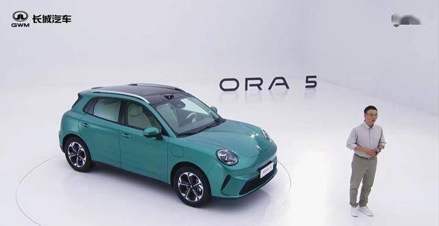 媲美保時捷!配備激光雷達+短刀電池,網友:比亞迪元PLUS買早了