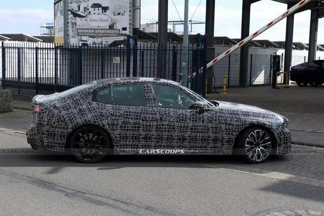 寶馬M350諜照曝光,420馬力直六引擎,與上一代“真M3”一較高下