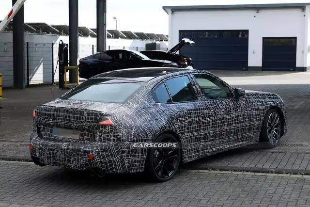 寶馬M350諜照曝光,420馬力直六引擎,與上一代“真M3”一較高下