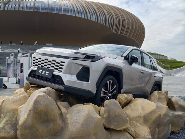 硬朗霸氣堪稱小普拉多,僅售15萬多,新一代威蘭達上市,劍指CR-V