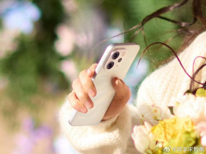 榮耀500開售,vivo S50真機現(xiàn)身,小米、OPPO在忙什么