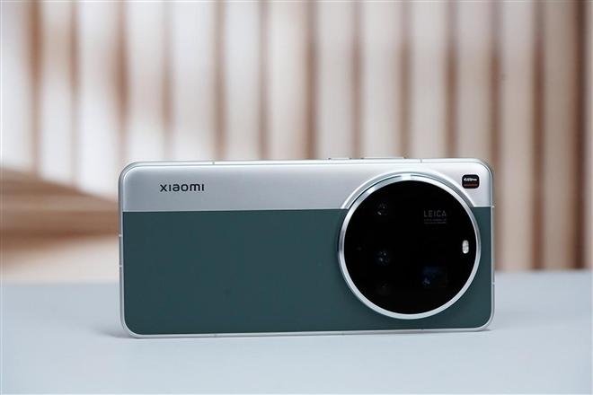 vivo搶了先機(jī),小米緊隨其后,蘋果猛追不舍